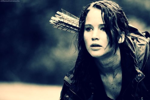 courtesy of: http://dlmagazine.org/wp-content/uploads/2013/07/katniss_everdeen__by_xxhannahsalvatorexx-d4q9msu.jpg