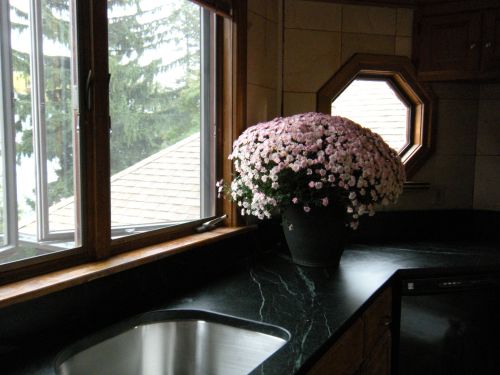 countertop with pink 2
