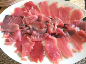 tuna sashimi