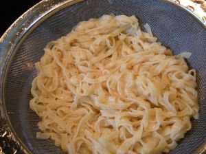 freshly cooked Chinese noodles
